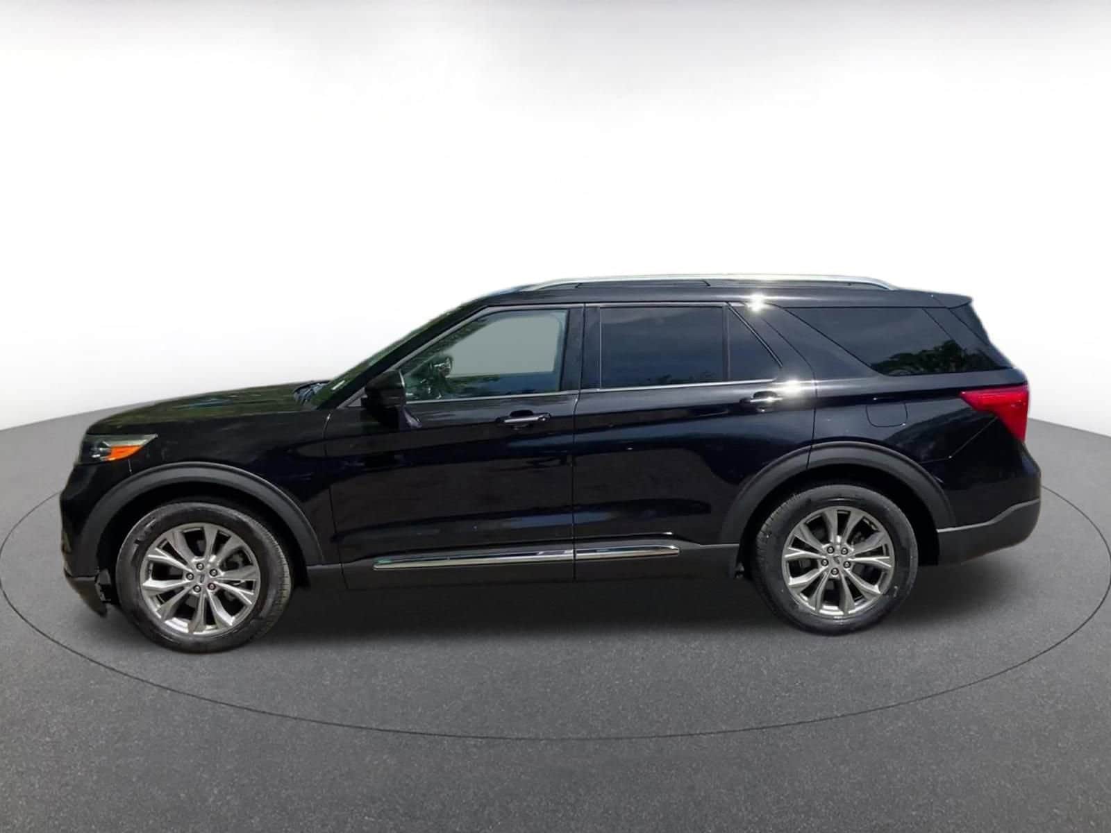 Thumbnail: 2024 Ford Explorer - 9