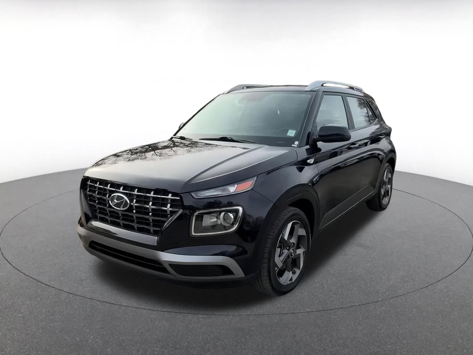 Thumbnail: 2025 Hyundai Venue - 7