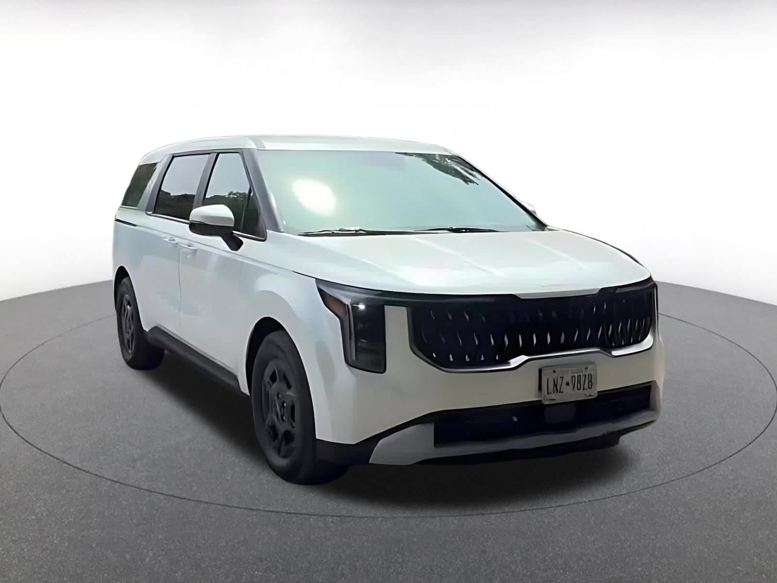 Thumbnail: 2026 Kia Carnival - 3