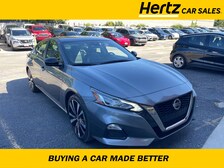 2022 Nissan Altima SR -
                Smithtown, NY