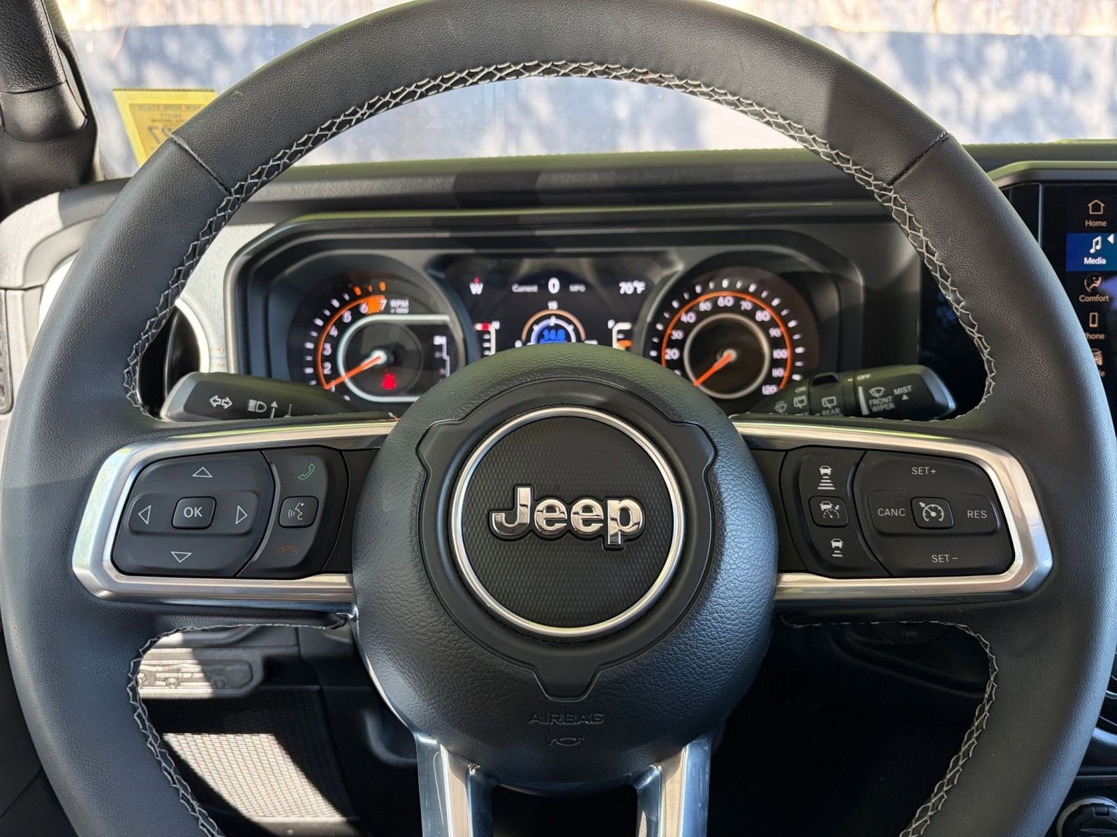 Thumbnail: 2025 Jeep Wrangler - 28