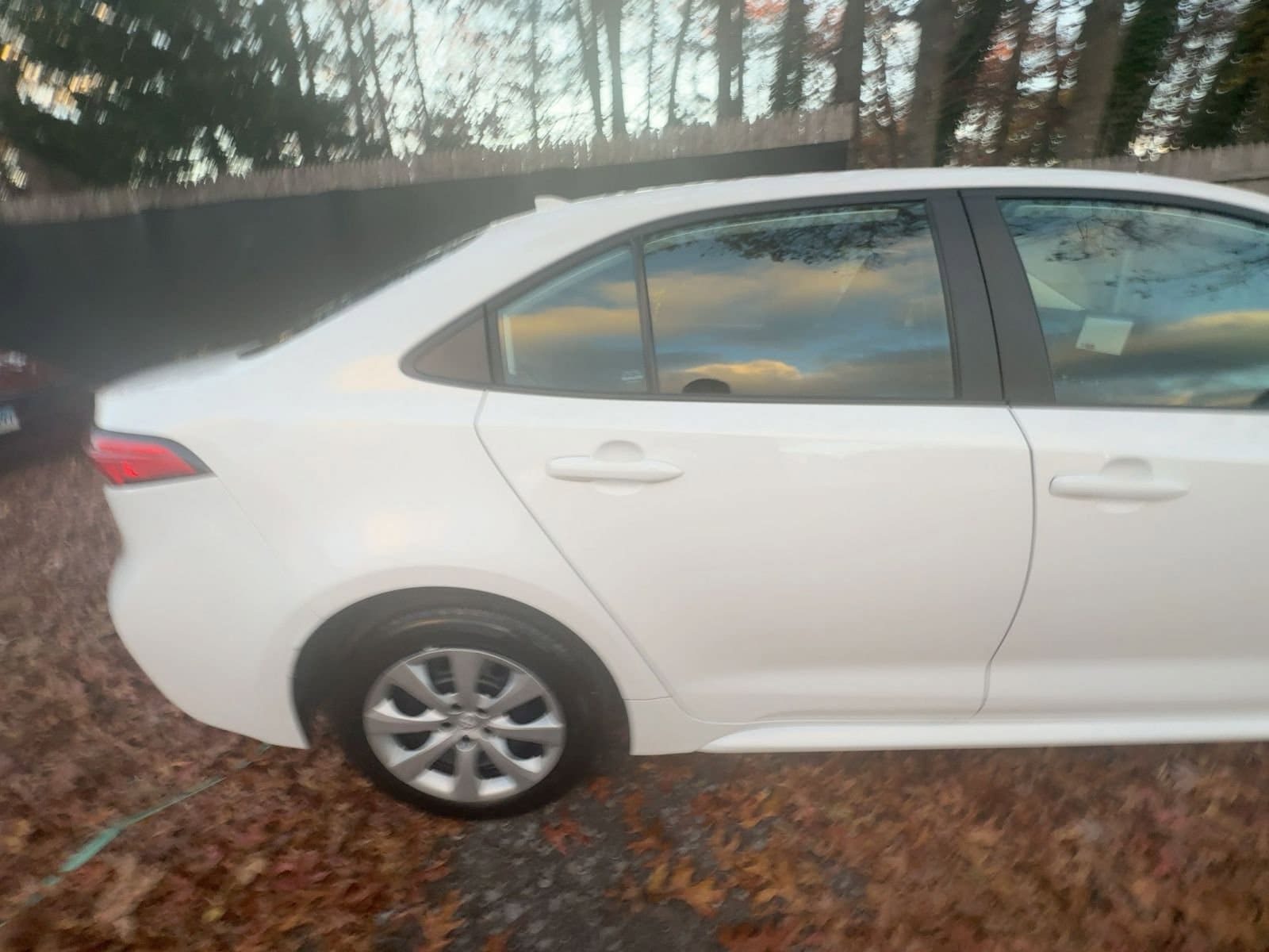 Thumbnail: 2025 Toyota Corolla - 10