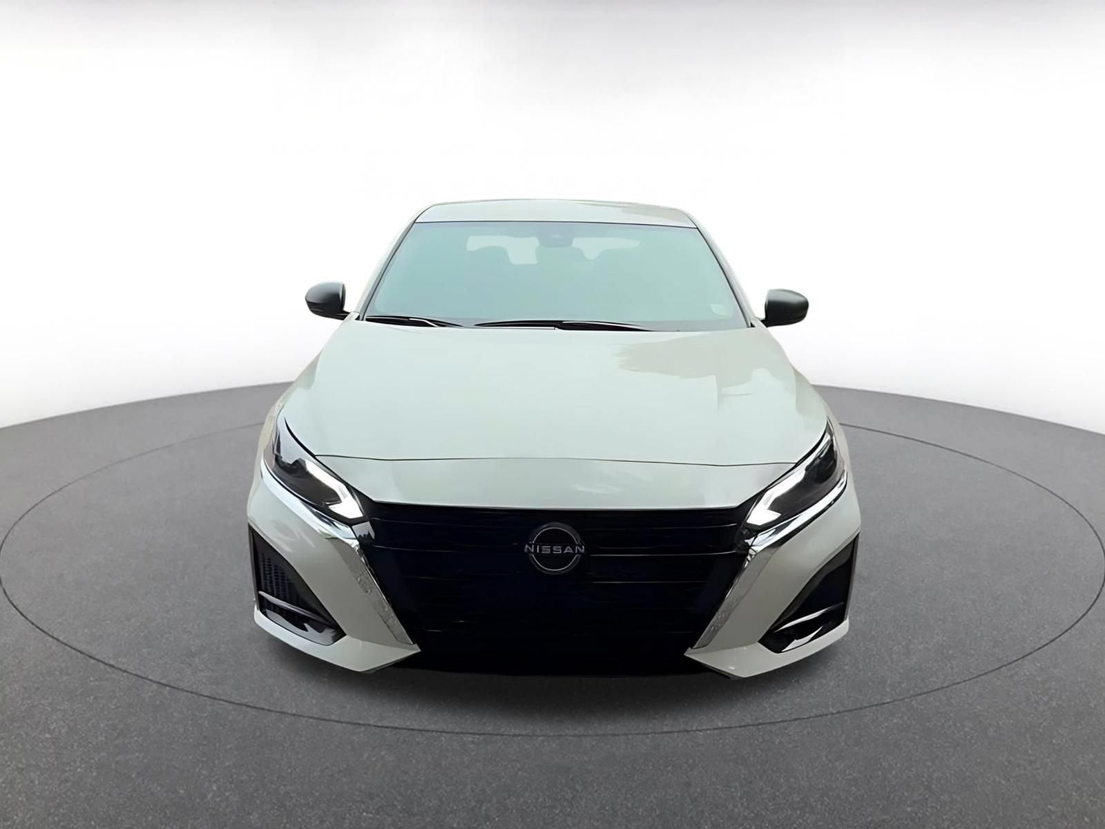 Thumbnail: 2025 Nissan Altima - 4