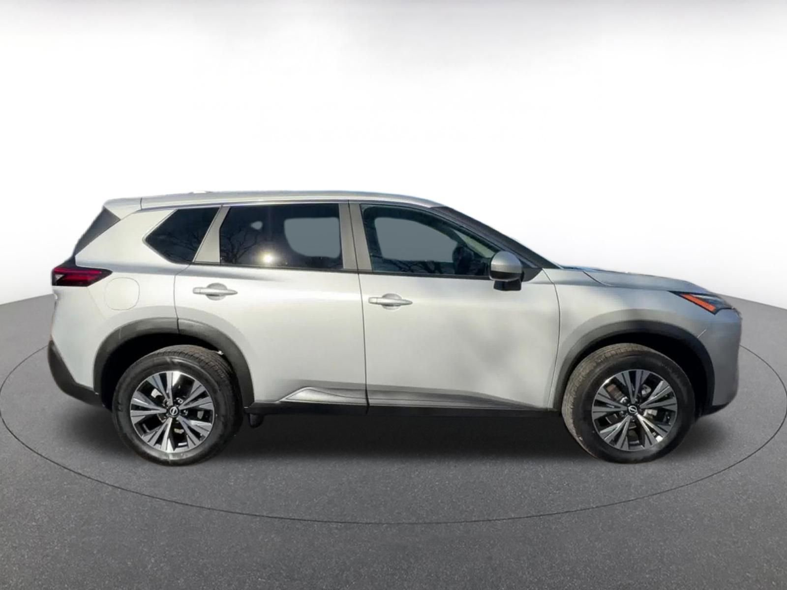 Thumbnail: 2023 Nissan Rogue - 16