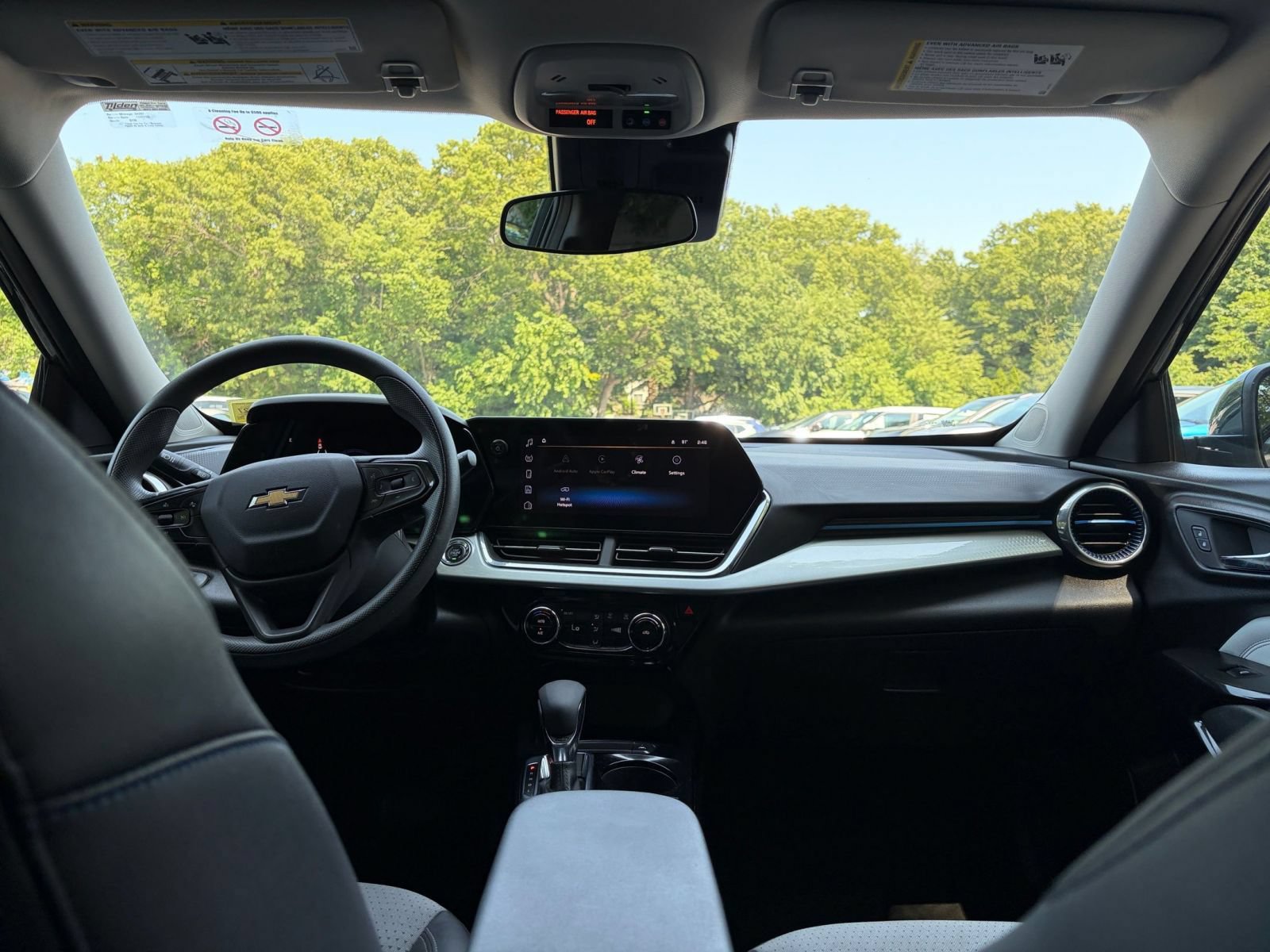 Thumbnail: 2025 Chevrolet Trax - 32