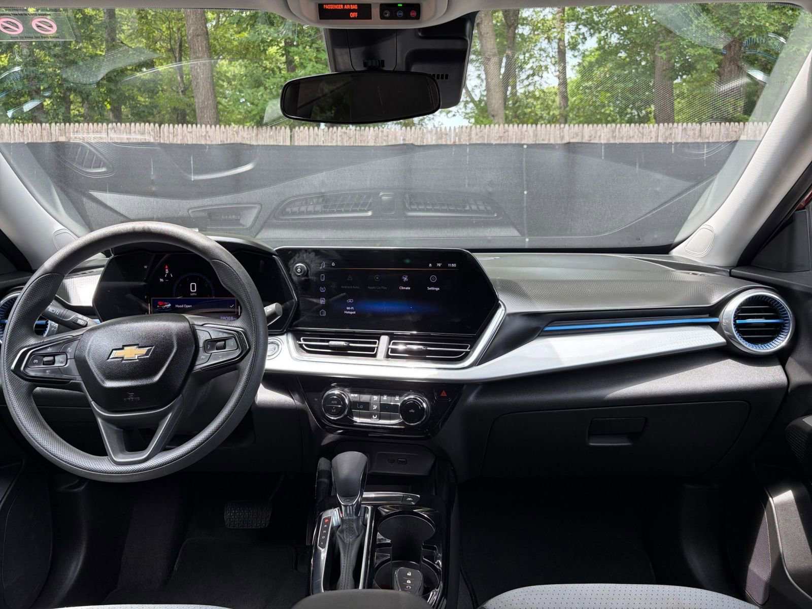 Thumbnail: 2025 Chevrolet Trax - 32