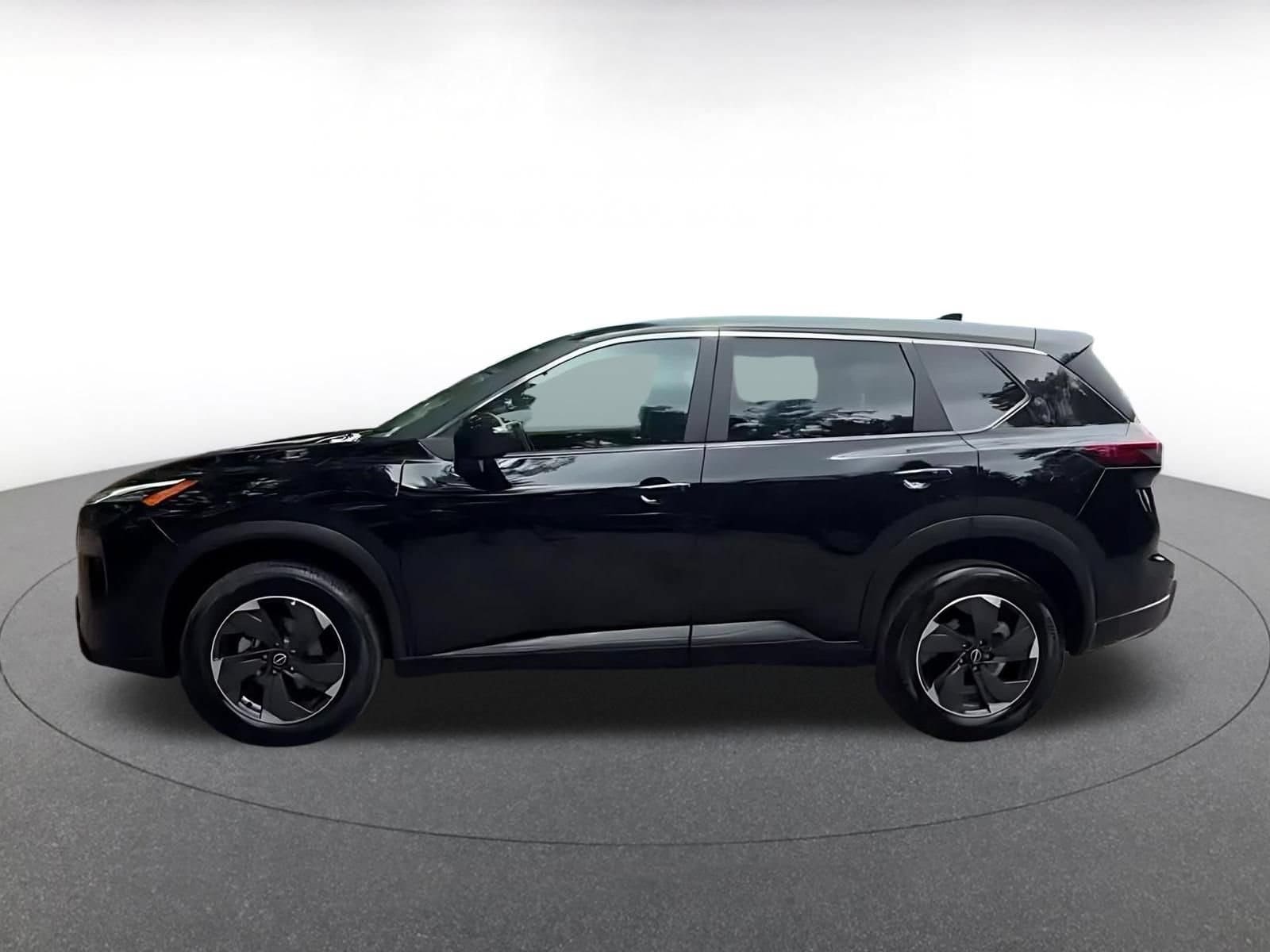 Thumbnail: 2025 Nissan Rogue - 10