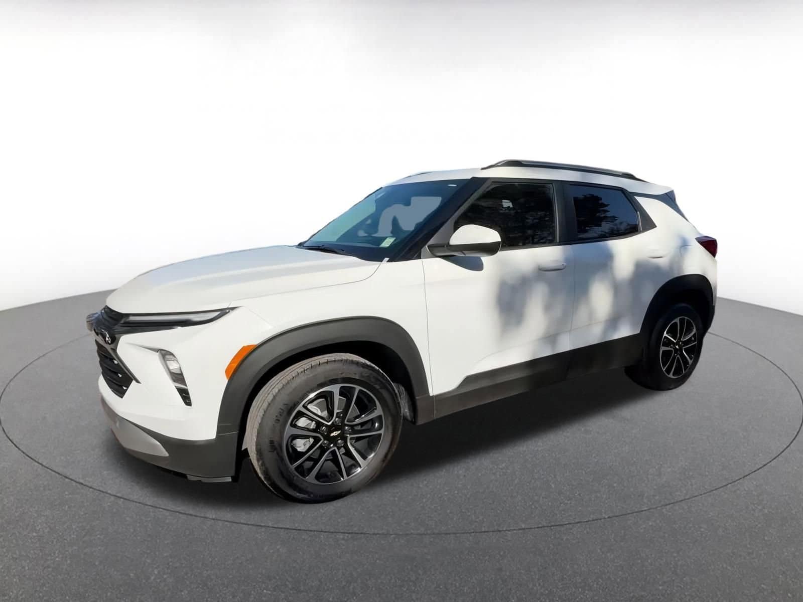 Thumbnail: 2025 Chevrolet TrailBlazer - 11