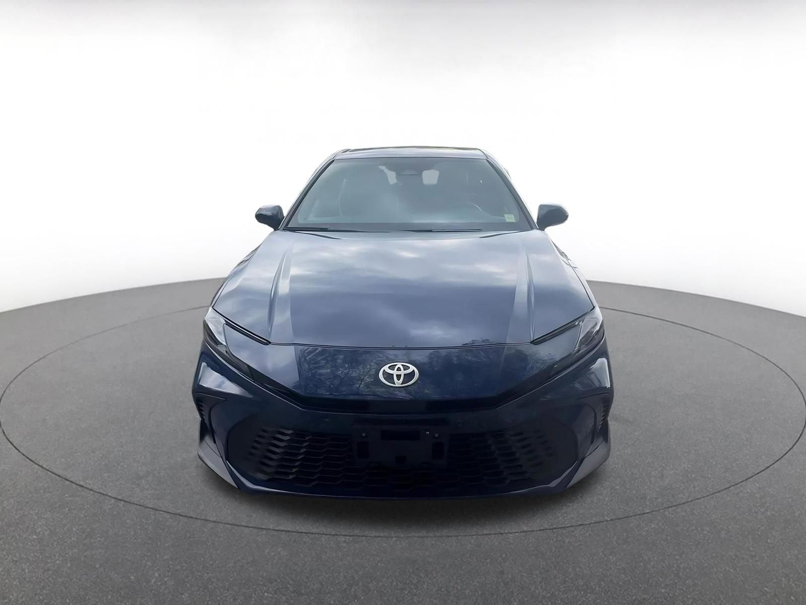 Thumbnail: 2025 Toyota Camry - 4