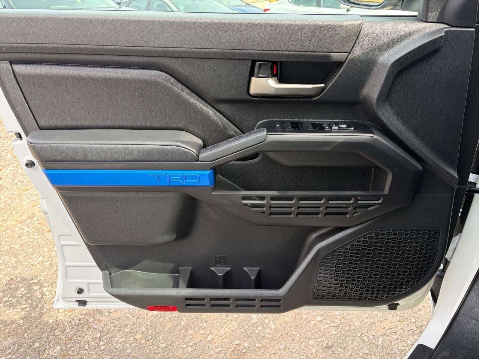 Thumbnail: 2025 Toyota Tacoma - 18