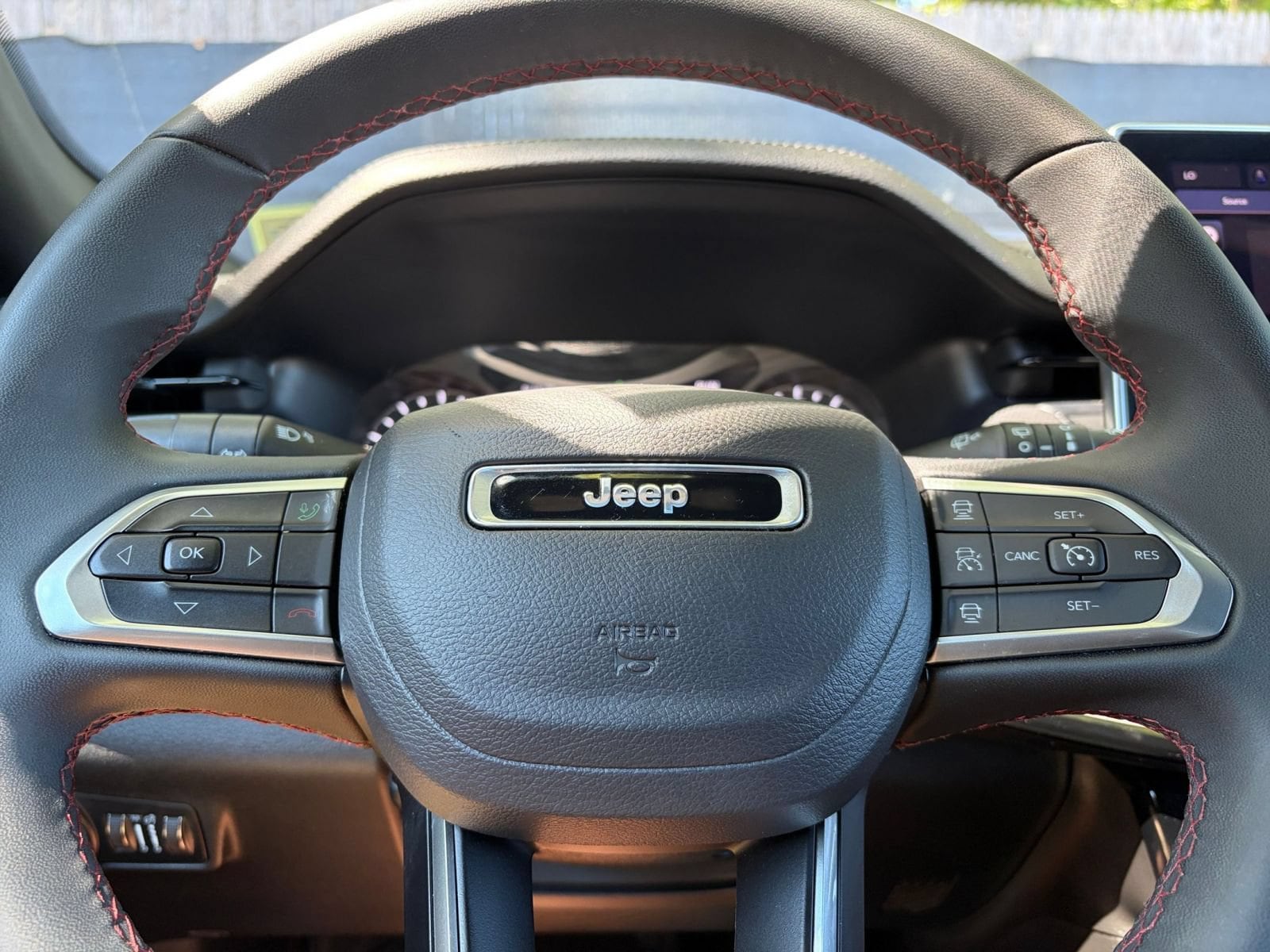 Thumbnail: 2025 Jeep Compass - 27