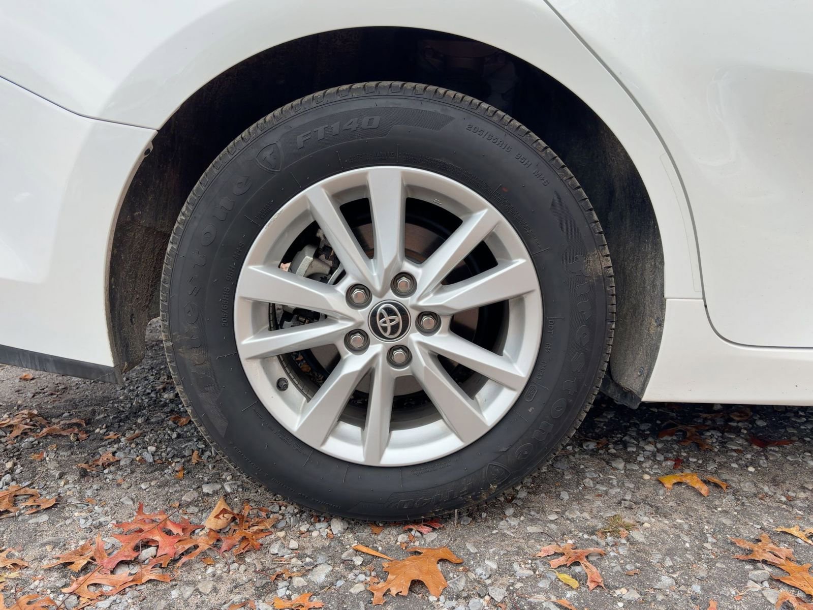 Thumbnail: 2025 Toyota Camry - 16