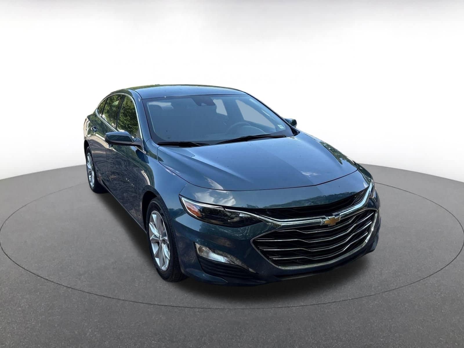 Thumbnail: 2024 Chevrolet Malibu - 1