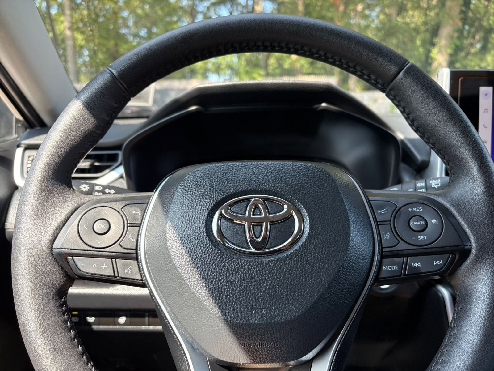 Thumbnail: 2024 Toyota RAV4 - 25