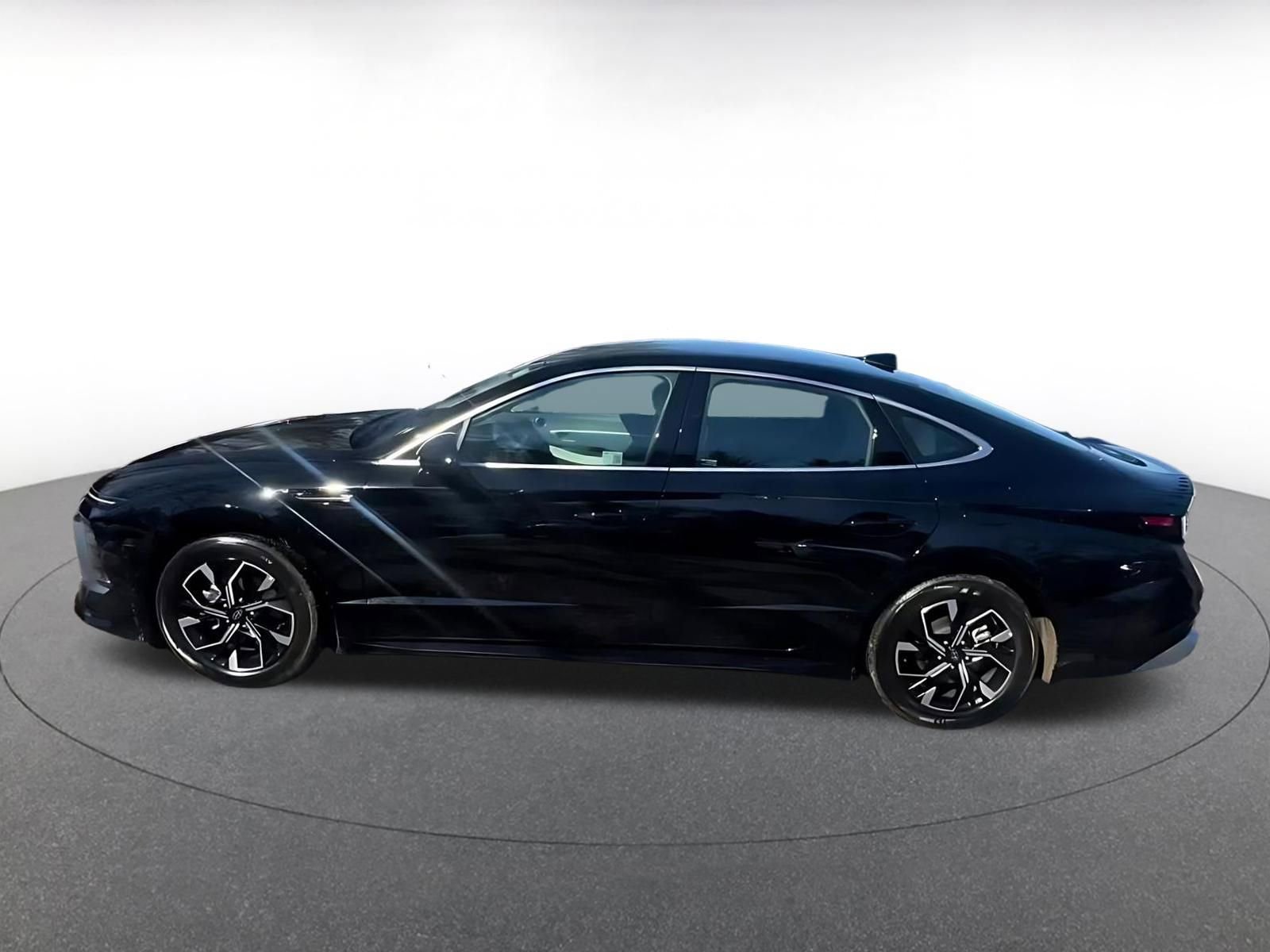 Thumbnail: 2025 Hyundai Sonata - 7