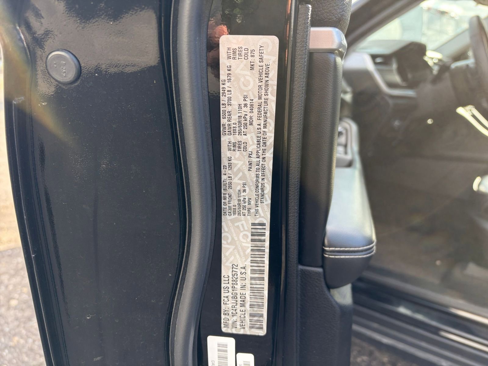 Thumbnail: 2023 Jeep Grand Cherokee - 30