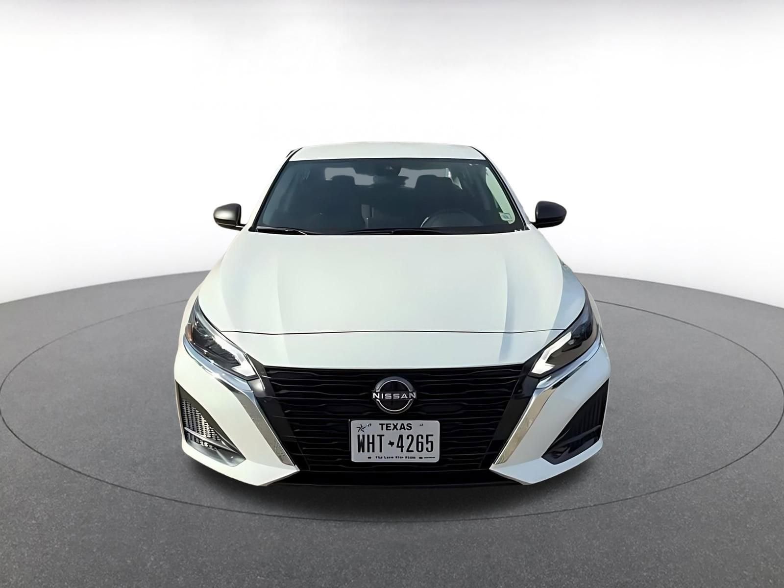 Thumbnail: 2025 Nissan Altima - 4