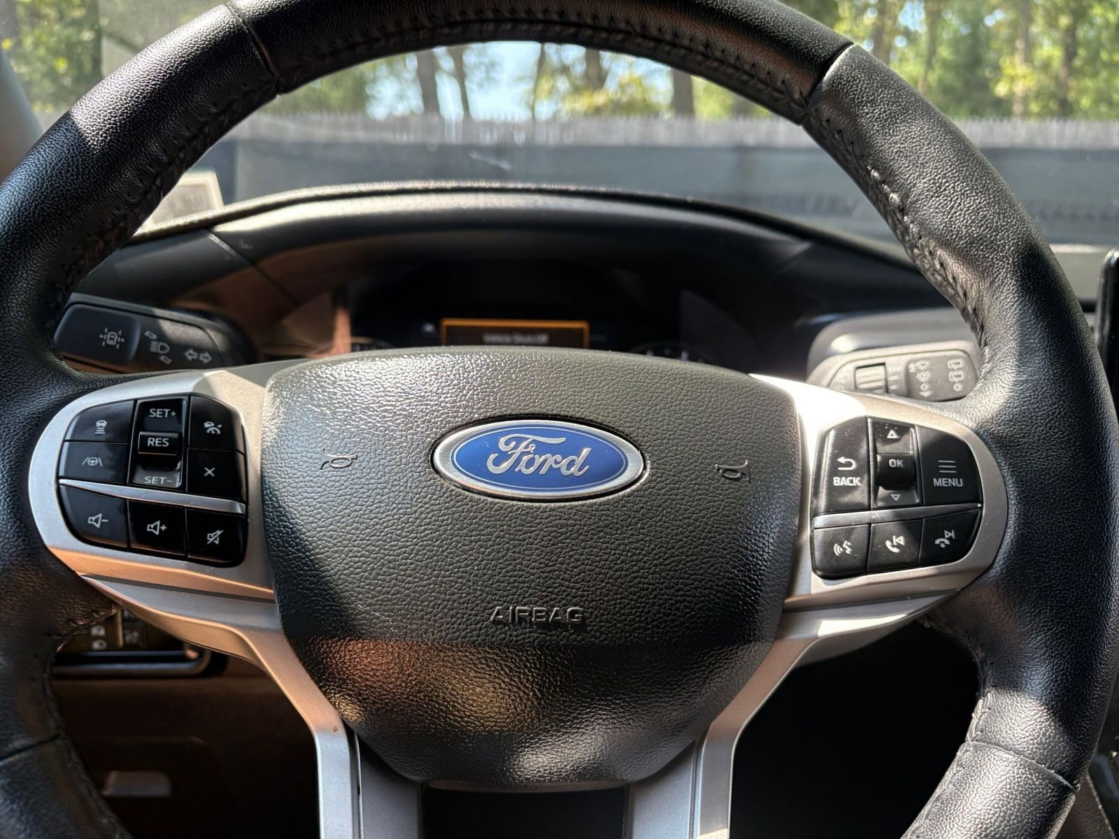 Thumbnail: 2023 Ford Explorer - 25