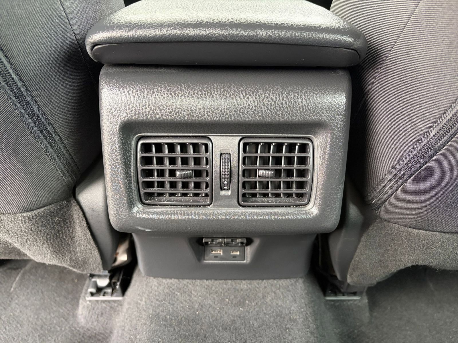 Thumbnail: 2025 Toyota Camry - 22