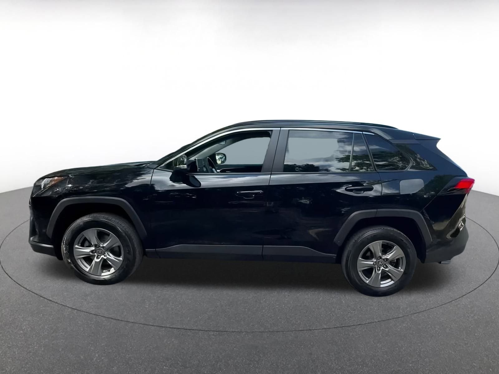 Thumbnail: 2024 Toyota RAV4 - 9