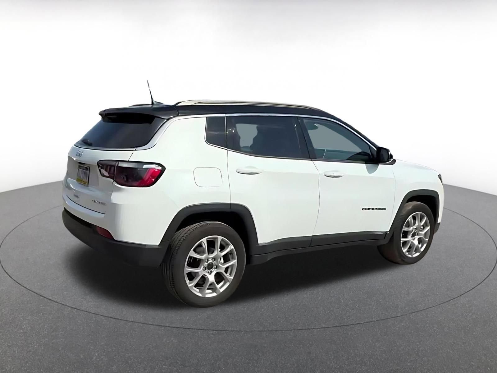 Thumbnail: 2025 Jeep Compass - 14