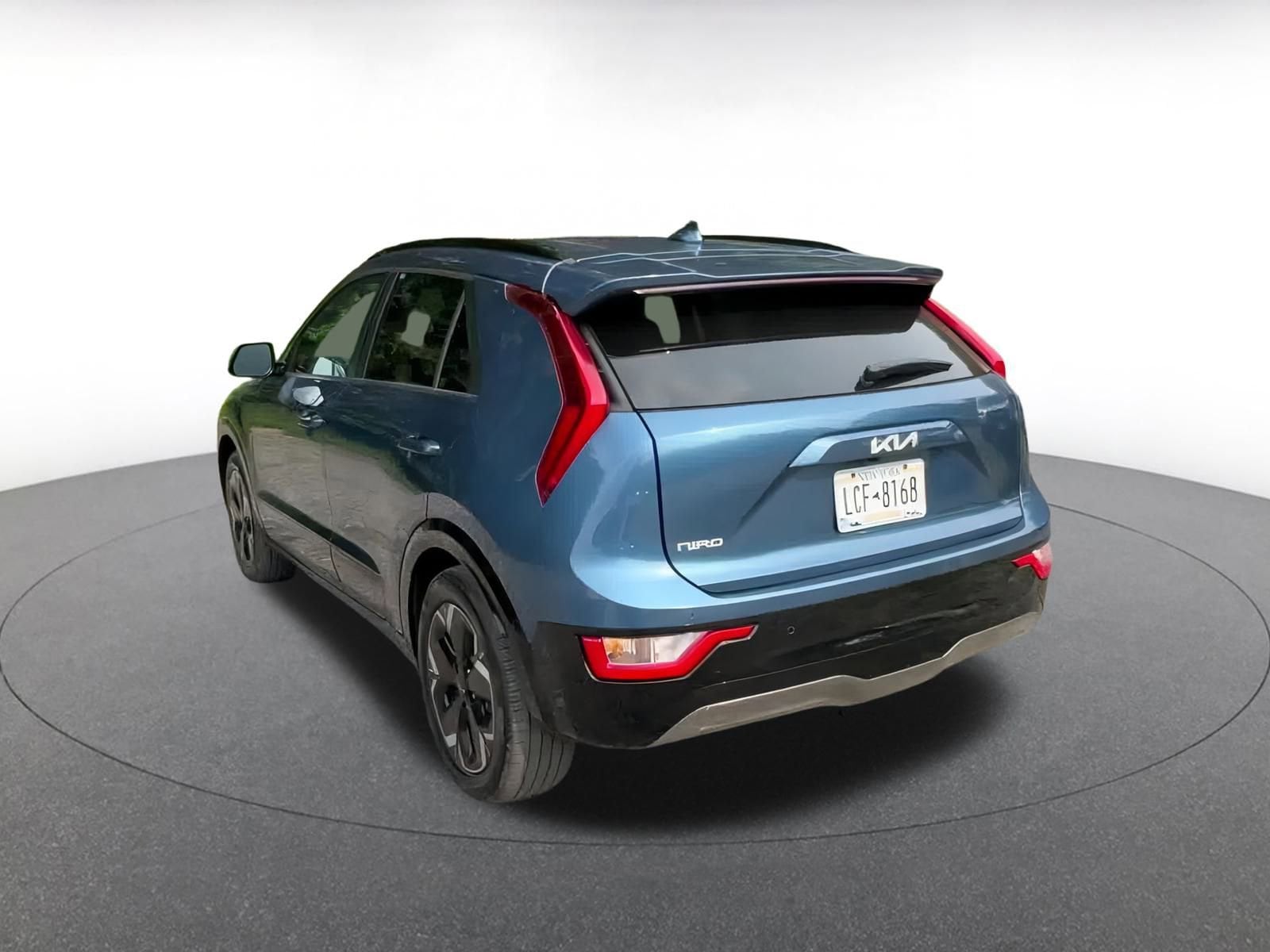 Thumbnail: 2023 Kia Niro - 11