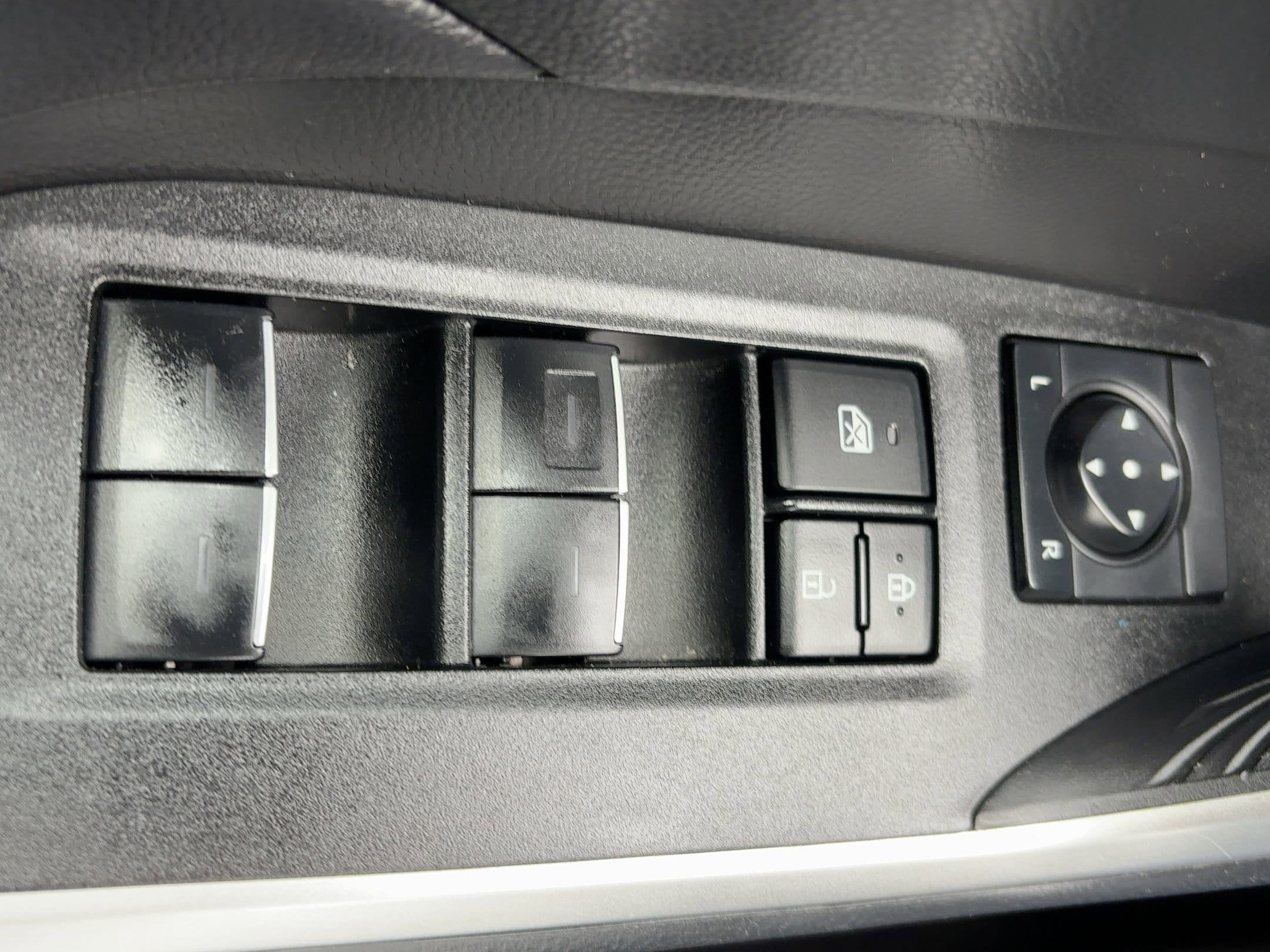 Thumbnail: 2025 Toyota RAV4 - 29