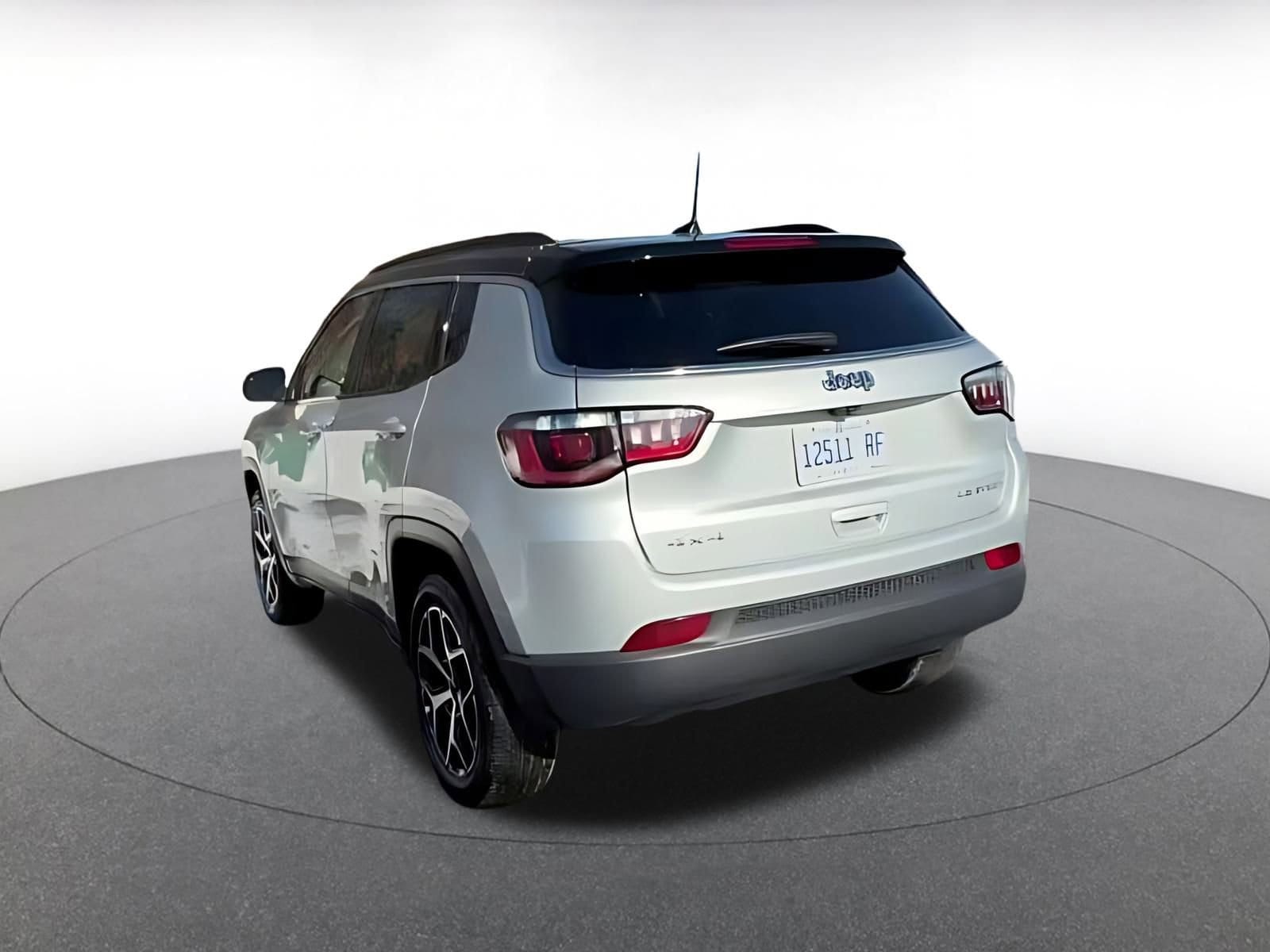 Thumbnail: 2025 Jeep Compass - 16