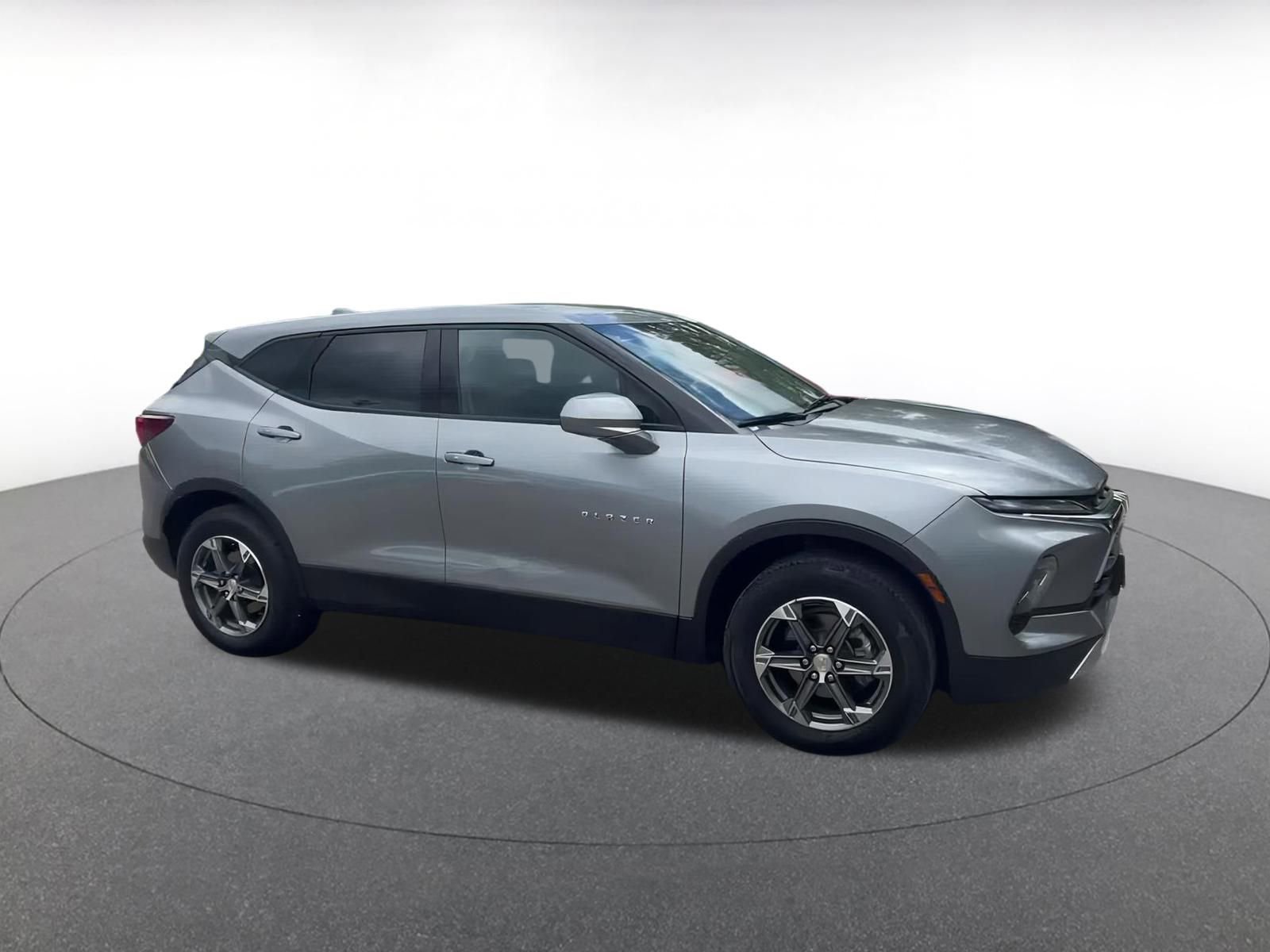 Thumbnail: 2023 Chevrolet Blazer - 2