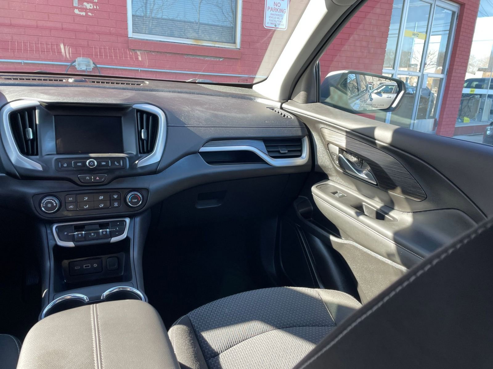 Thumbnail: 2024 GMC Terrain - 31