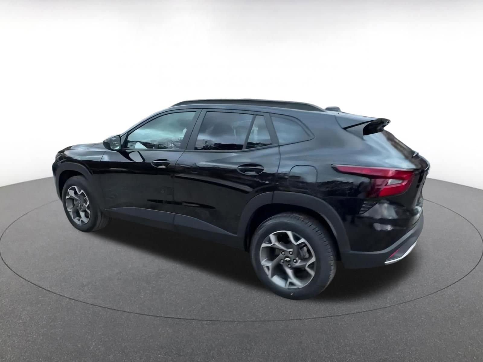 Thumbnail: 2025 Chevrolet Trax - 10