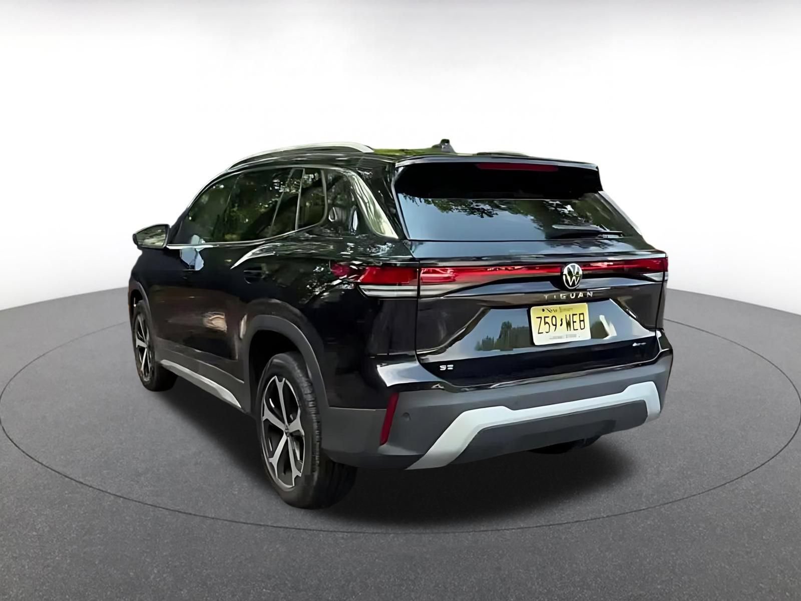 Thumbnail: 2026 Volkswagen Tiguan - 10