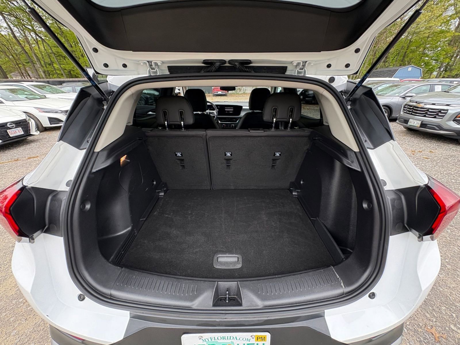Thumbnail: 2025 Buick Encore GX - 30