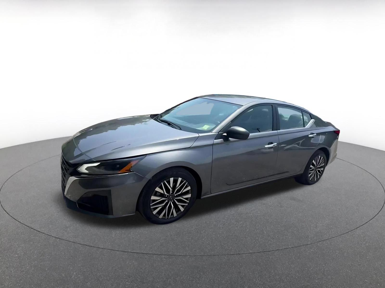 Thumbnail: 2025 Nissan Altima - 6