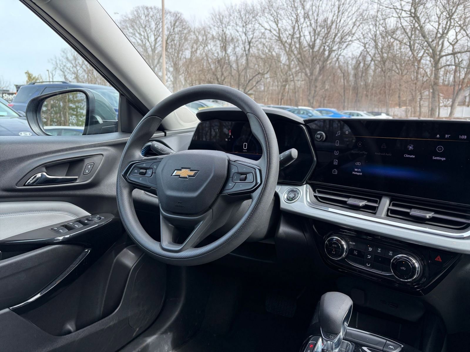 Thumbnail: 2025 Chevrolet Trax - 32