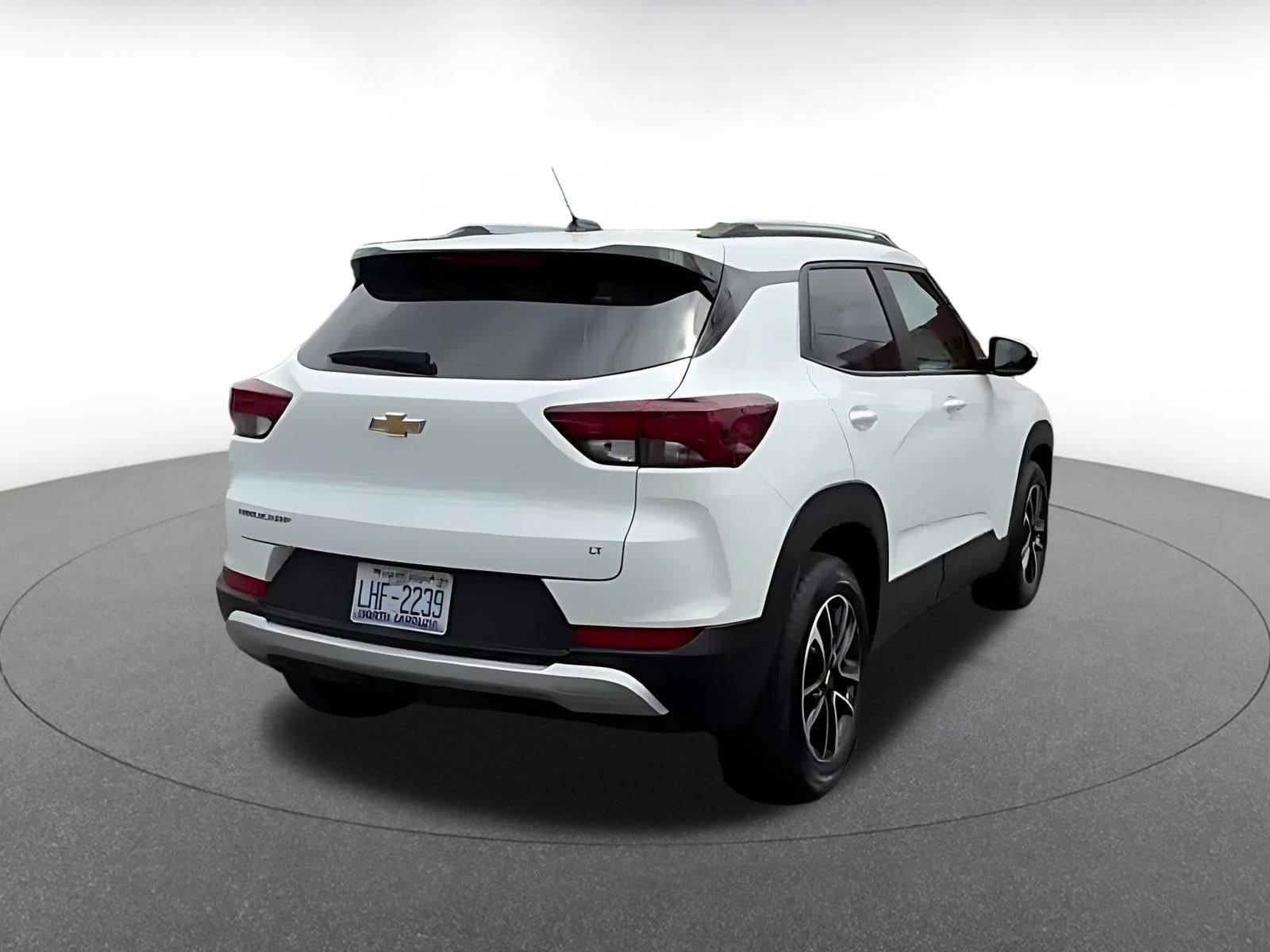 Thumbnail: 2025 Chevrolet TrailBlazer - 14
