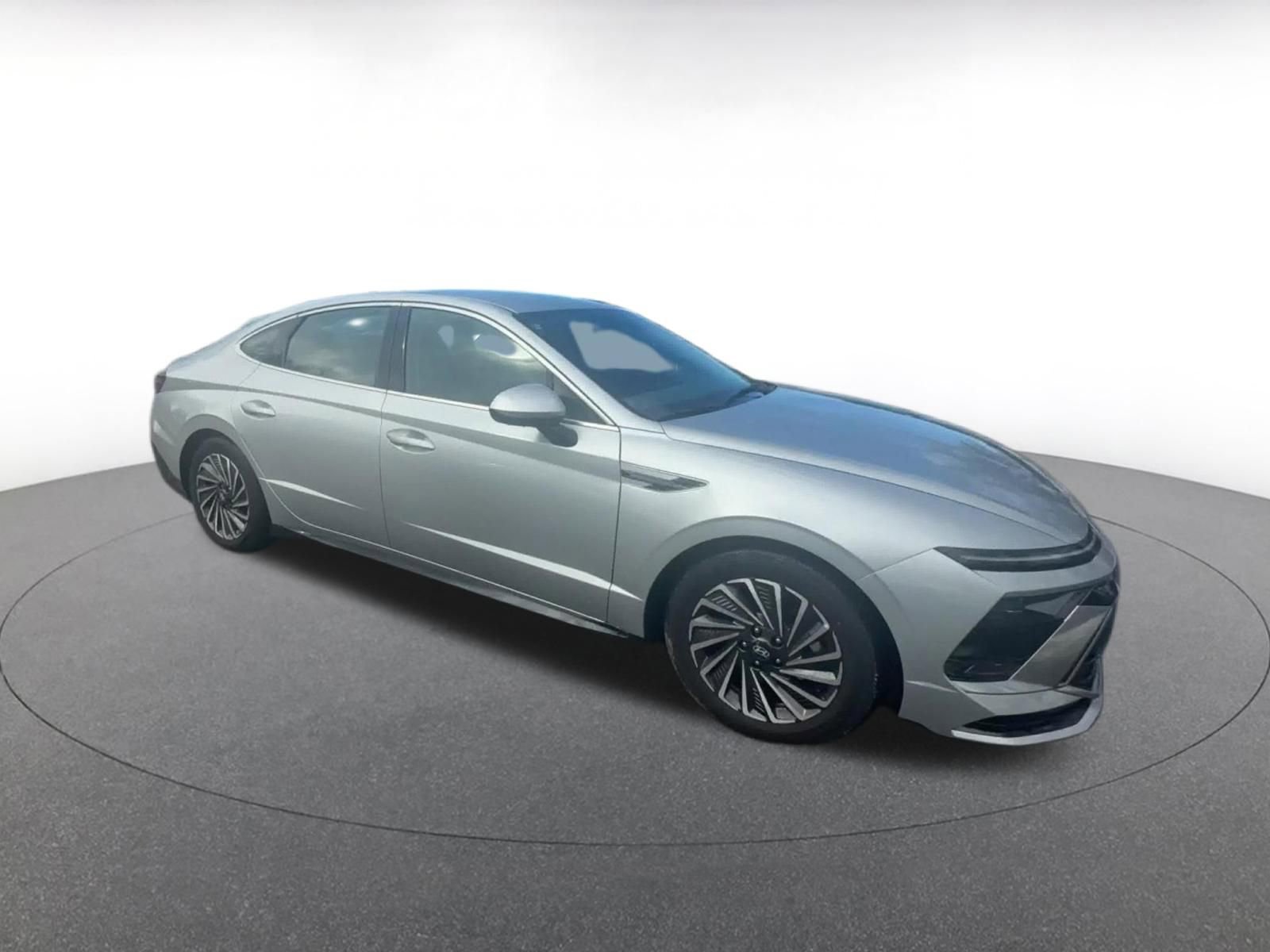 Thumbnail: 2025 Hyundai Sonata - 2