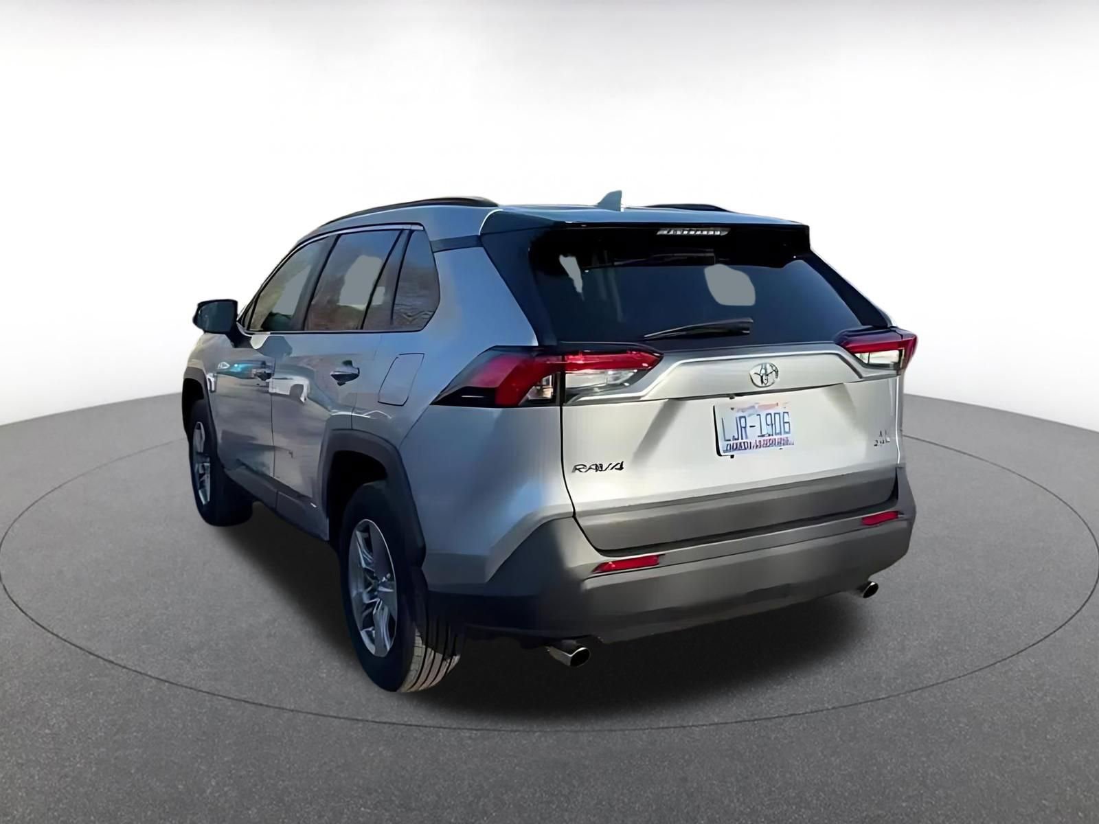 Thumbnail: 2025 Toyota RAV4 - 11