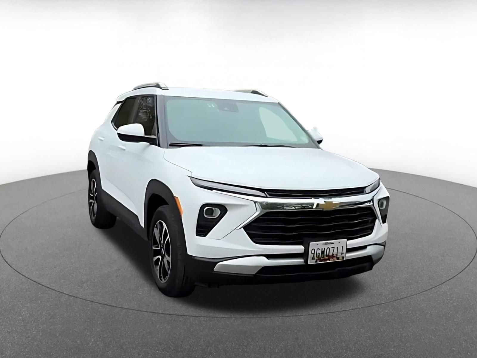 Thumbnail: 2025 Chevrolet TrailBlazer - 3