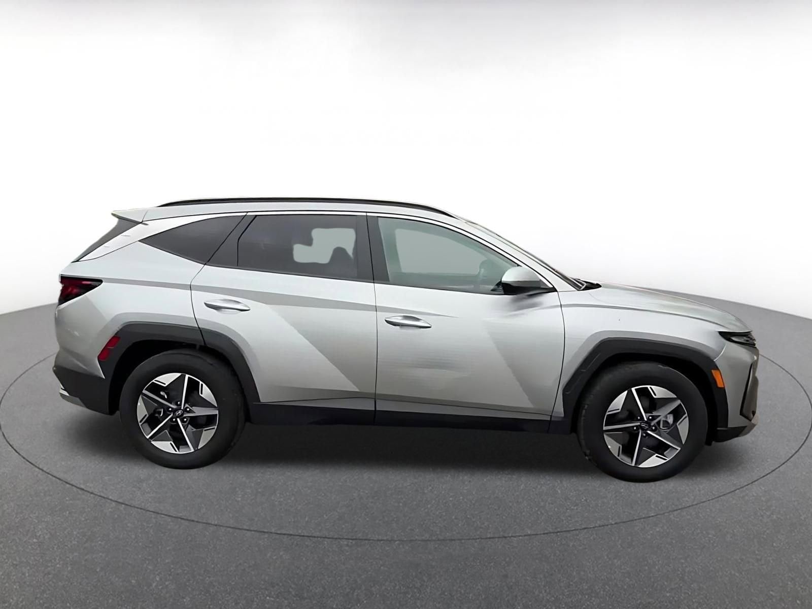 Thumbnail: 2025 Hyundai Tucson - 16