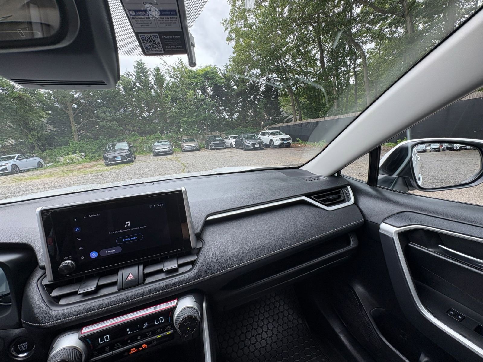 Thumbnail: 2024 Toyota RAV4 - 31