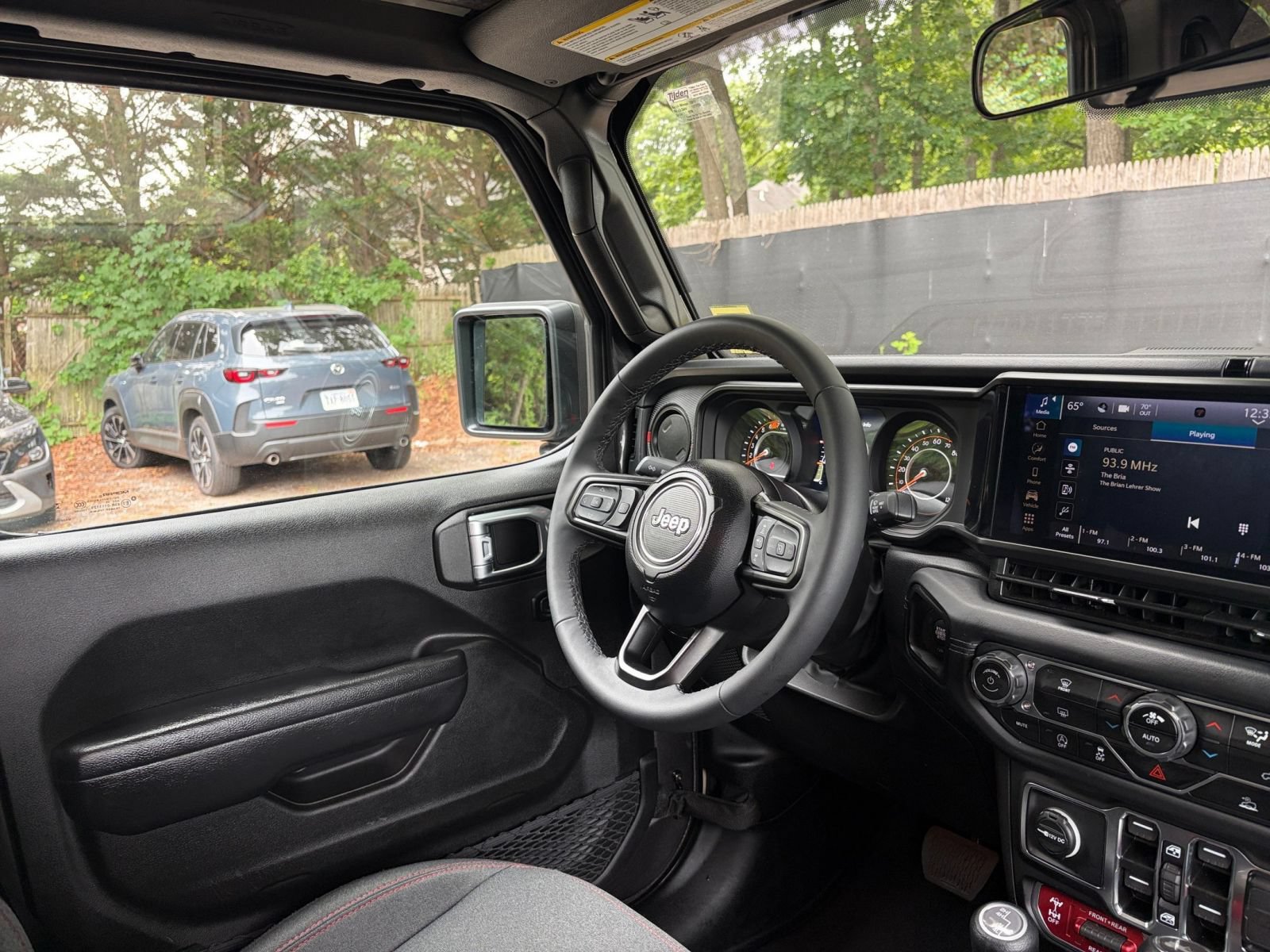 Thumbnail: 2025 Jeep Wrangler - 33