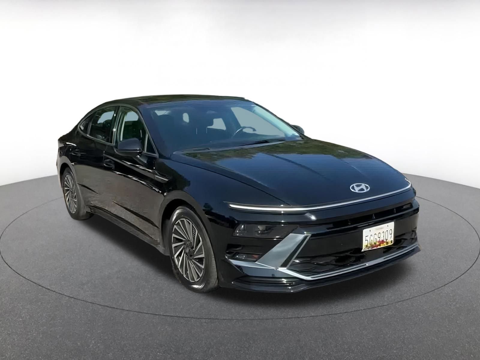 Thumbnail: 2024 Hyundai Sonata - 3