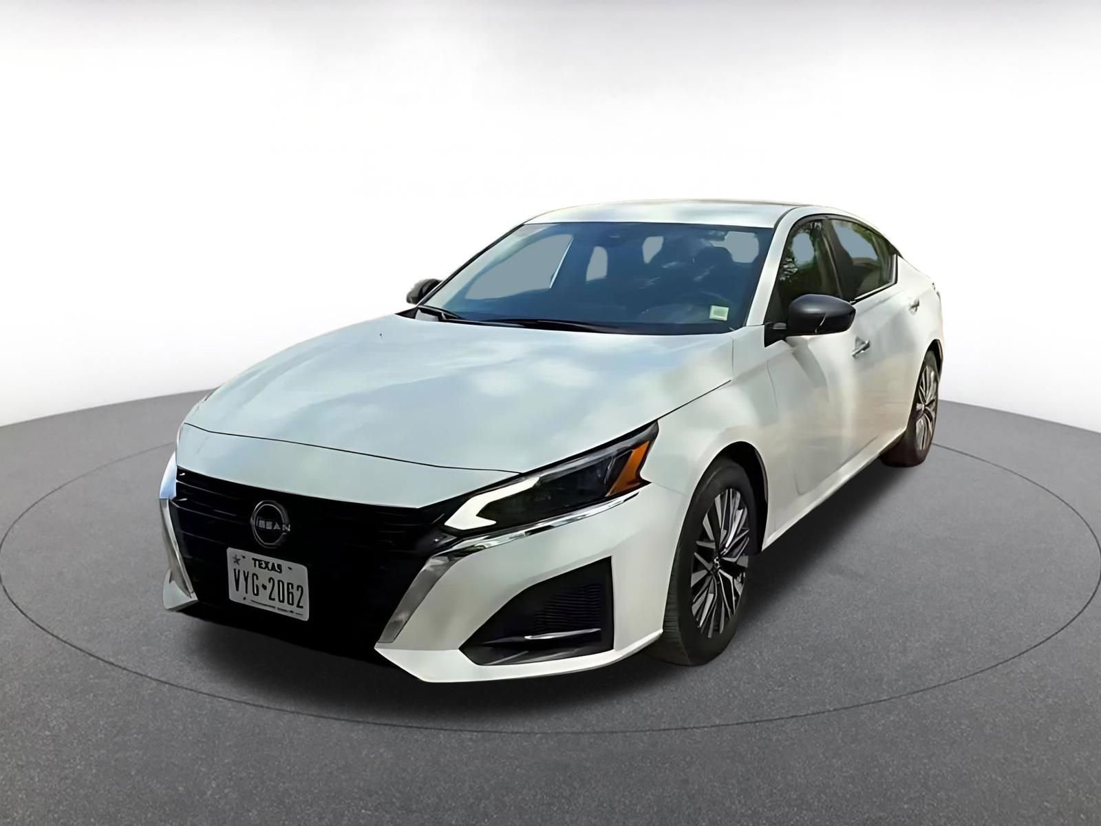 Thumbnail: 2025 Nissan Altima - 7
