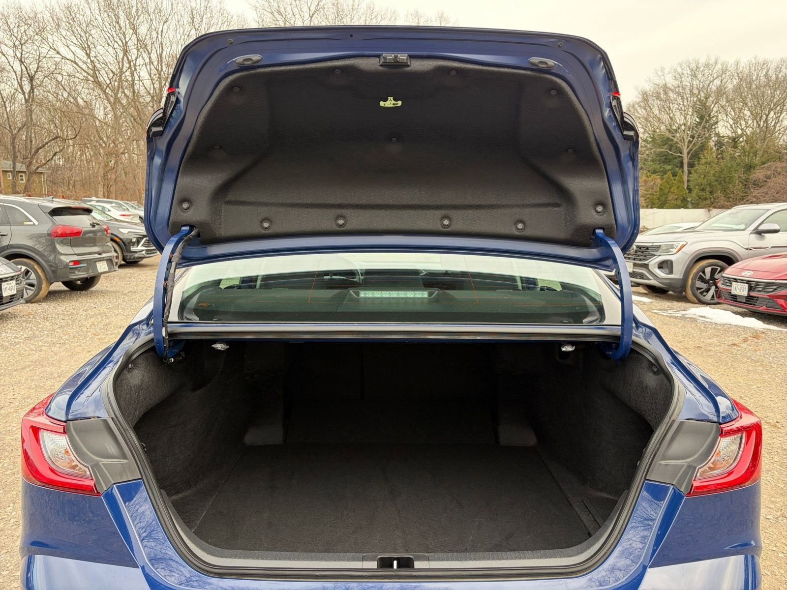 Thumbnail: 2025 Toyota Camry - 30