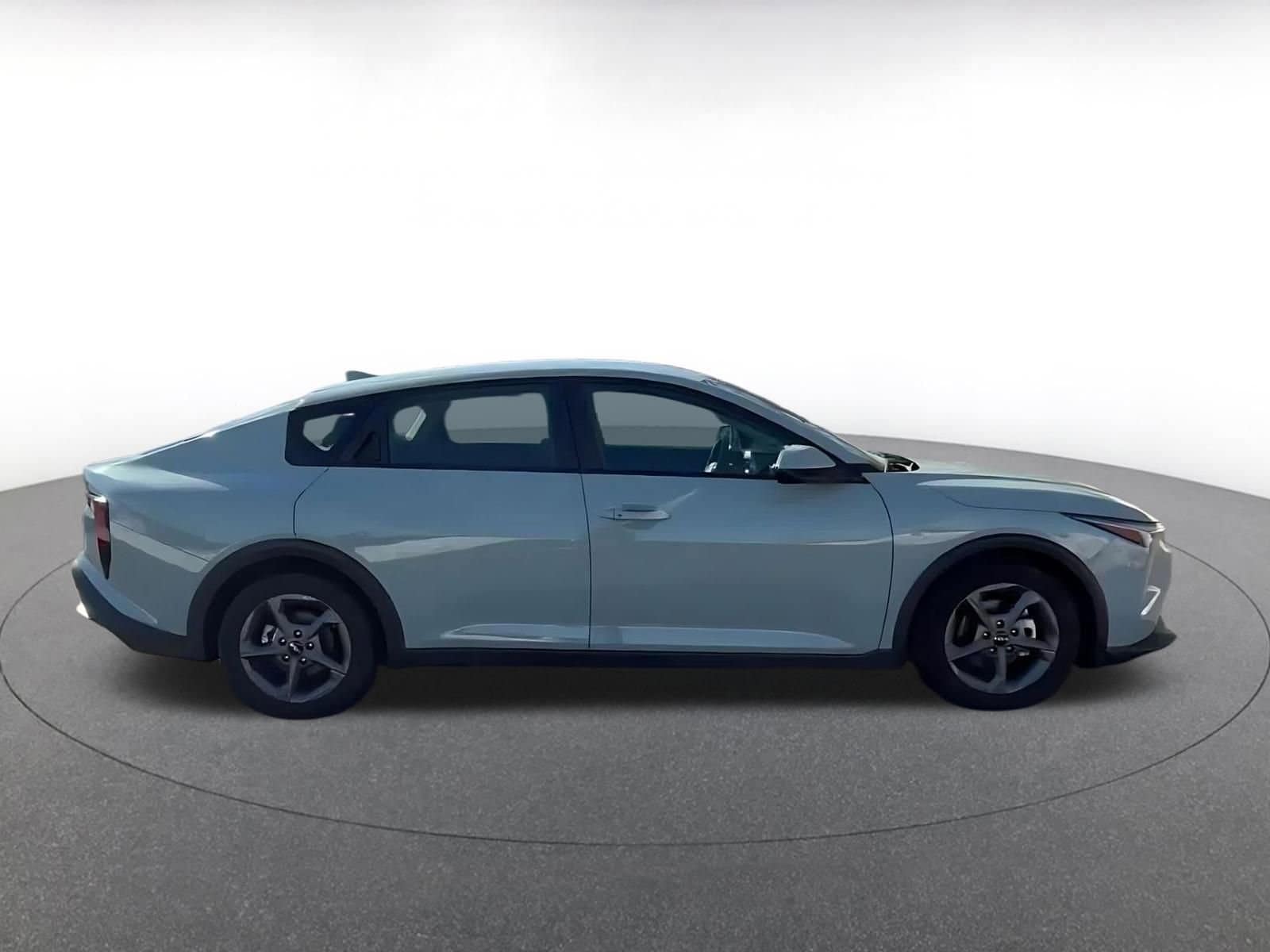 Thumbnail: 2025 Kia K4 - 16