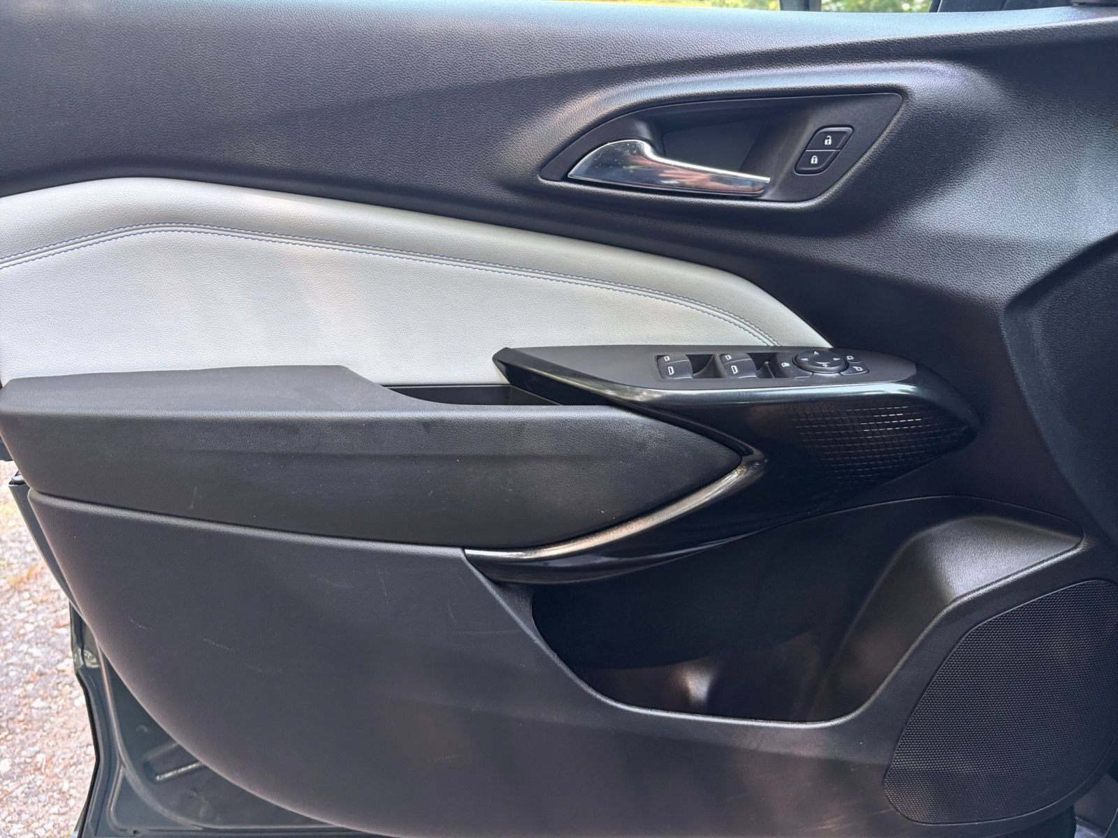 Thumbnail: 2025 Chevrolet Trax - 18