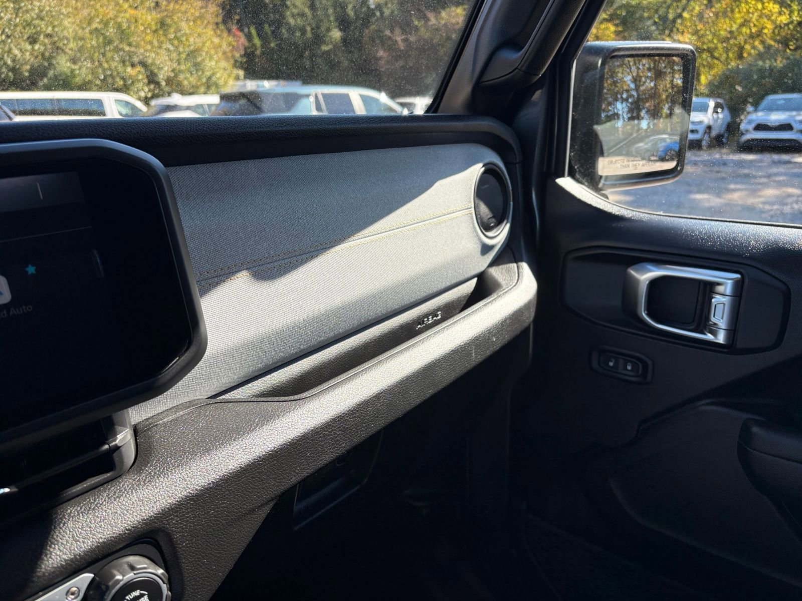 Thumbnail: 2025 Jeep Wrangler - 34