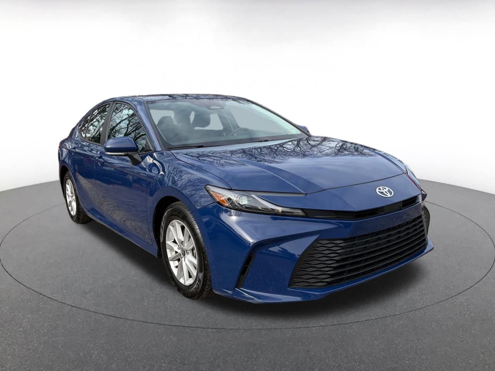 Thumbnail: 2025 Toyota Camry - 1