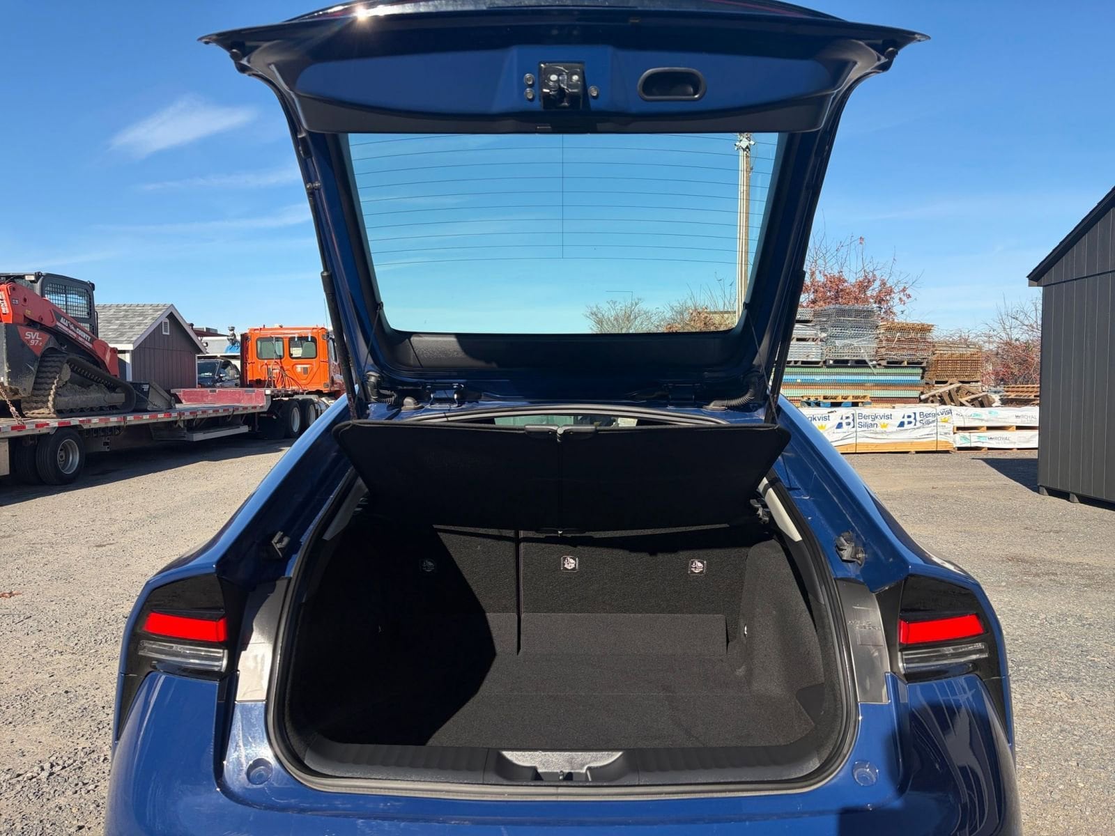 Thumbnail: 2025 Toyota Prius - 29